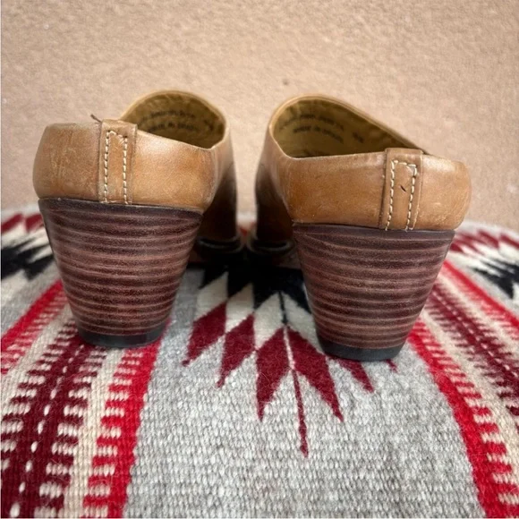 Stetson: Camel Embossed Leather Western Mule: Size 10 - Picture 5 of 9